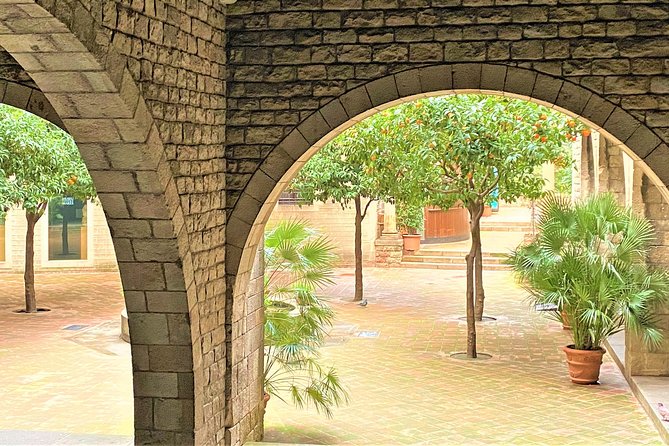 Barcelona Walking Tour With Complimentary Drink - Booking Information Breakdown