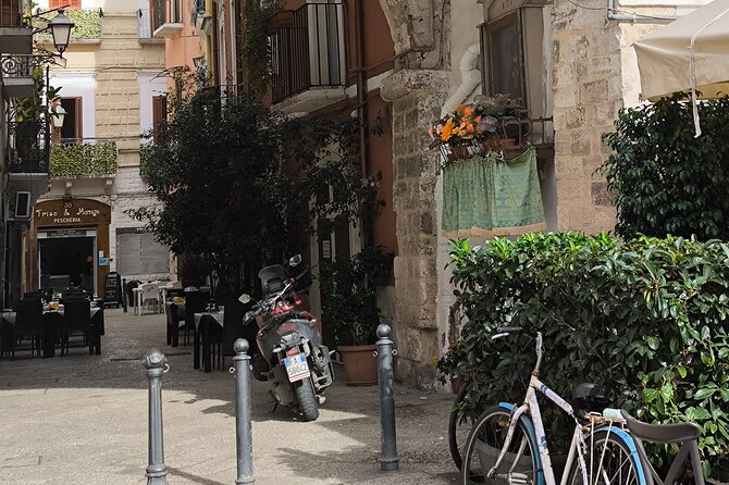 Bari Tour With a Local Tour Guide. - Directions and Recommendations