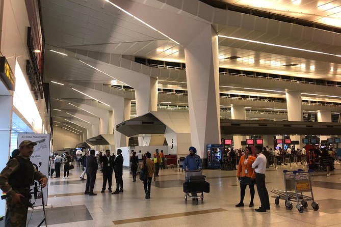 Budget Arrival Transfer From Delhi Airport to Agra Hotel - Directions