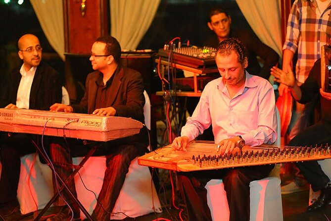 Cairo Nile Dinner Cruise With Tannoura And Belly Dancer Show - Group Size and Private Tour