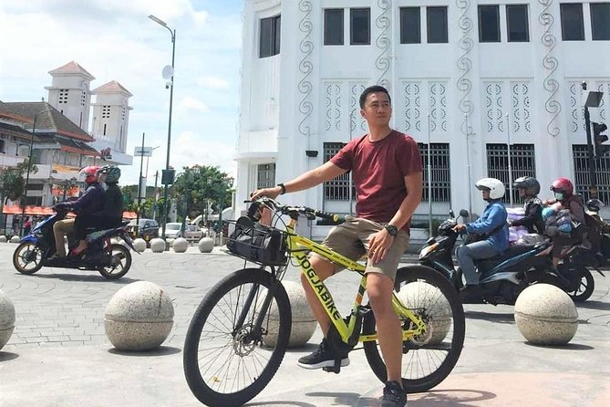 City Cycling Tour in Yogyakarta With English/Italian/French Guide - Additional Information