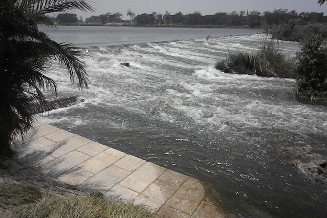 Day Tour to Manial Palace and Cairo Tower - Logistics and Accessibility