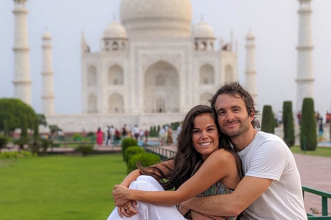 Day Trip To Taj Mahal, Agra Fort and Baby Taj From Delhi - Group Booking Options
