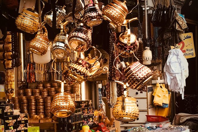 El-Moez Street and Khan Khalili Bazaar - Culinary Delights in Cairo