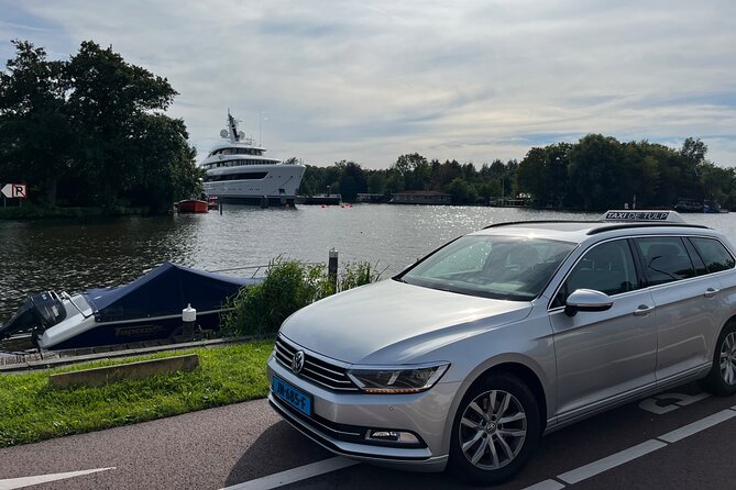 Exclusive Private Keukenhof and Tulip Fields Tour - Accessibility and Special Services