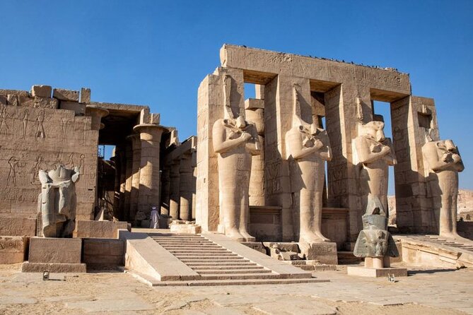 Explore Luxor East & West Bank - Colossi of Memnon