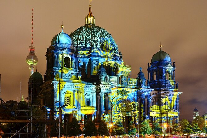 Festival Lights (E)Bikes+Rickshaws-Brandenburger Tor to Tv-Tower - Festive Route Highlights