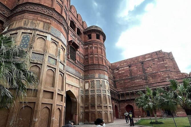 From Delhi : Taj Mahal and Agra Fort Tour by Superfast Train - Transportation Details