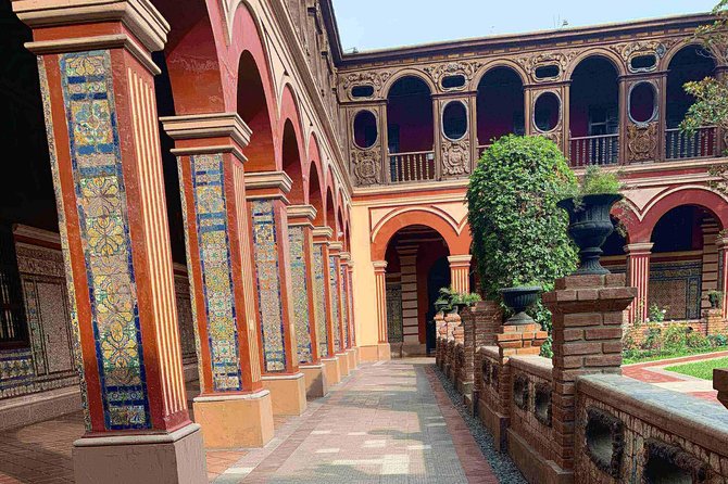 From Miraflores: Historic Center With Your Buddy - Maximum Travelers: Small Group Experience