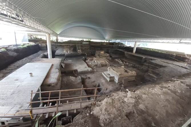 Full-Day El Salvador Archaeological Exploration and Sunset at a Mayan Pyramid