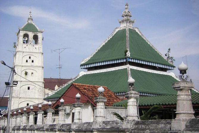 Full-Day Malacca Historical Tour From Kuala Lumpur - Operator and Accessibility Information