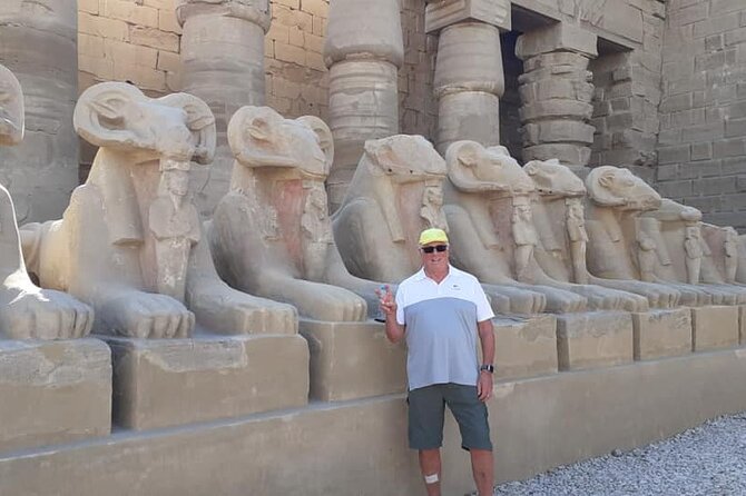 Full Day Private Tour East and West Banks of Luxor With Lunch - Lunch Experience