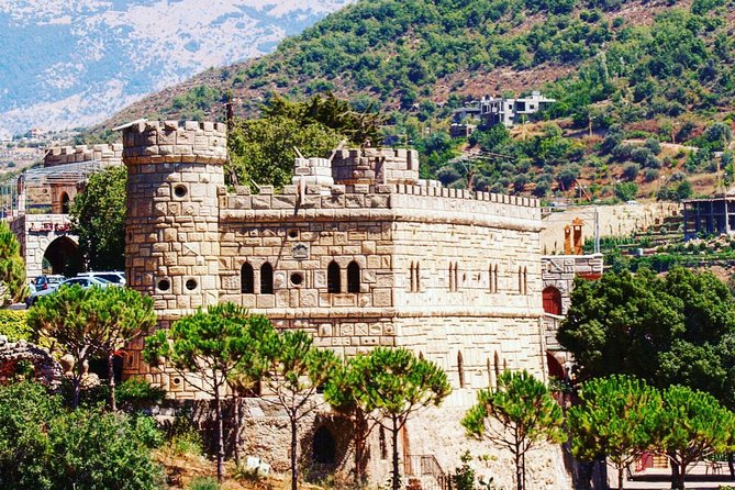 Full-Day Private Tour to Beiteddine, Deir El Qamar and Moussa Castle - Meeting and Pickup