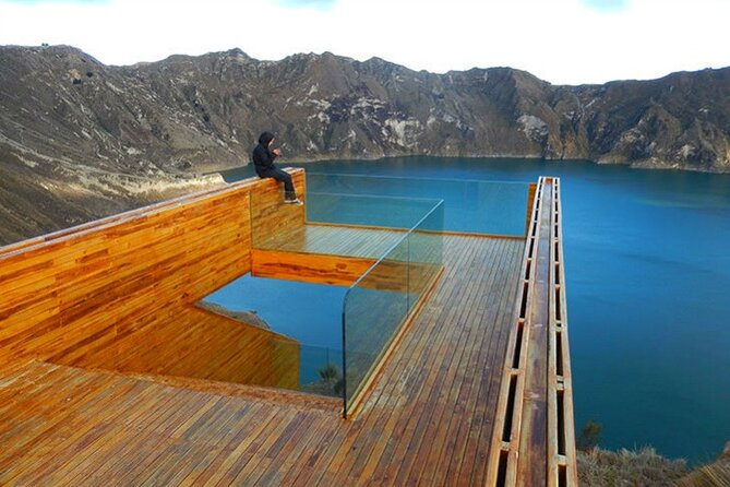 Full Day Private Tour to Cotopaxi Volcano and Quilotoa Lagoon