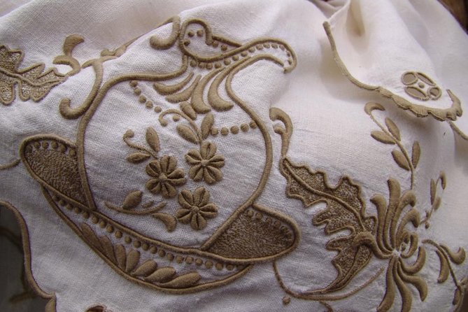 Gardens, Embroidery and Market - Pickup and Logistics