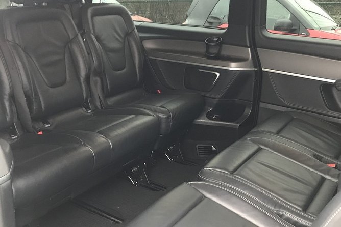 Gatwick Airport Private Transfers To/From London (Postcode WC1 to Wc2) - Refund Policy