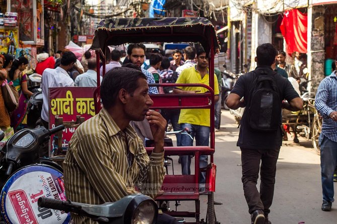 Get Your Perfect Guide for Touring Delhi - Directions to Meeting Point