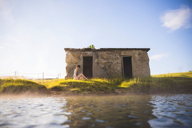 Golden Circle Private and Secret Lagoon by VAN With PRO Photo - Frequently Asked Questions