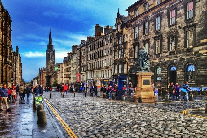 Grand Tour of Edinburgh With All of the Most Popular & Main Tourist Attractions - Princes Street Shopping & Gardens