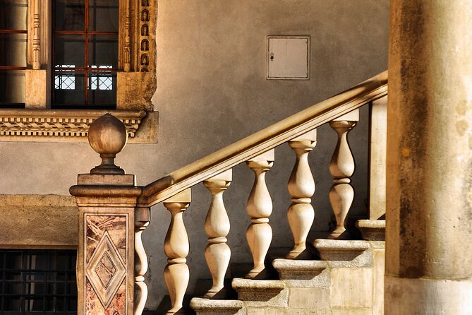 Guided Tour of the Wawel Castle and Cathedral From Krakow - The Sum Up