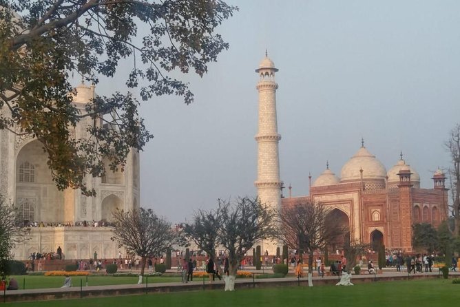 Gwalior to Agra Perfect Day Tour Private - Operator Information: Globalduniya