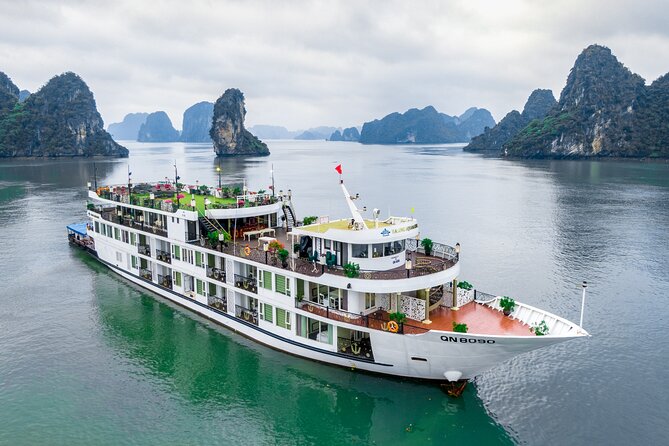 Halong Aquamarine Cruise – 5 Star Halong Bay – 2 Days 1 Night