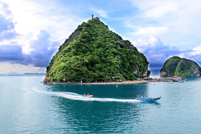 Halong Bay 2 Days 1 Night - Fantasea Cruise 3 Star - The Sum Up