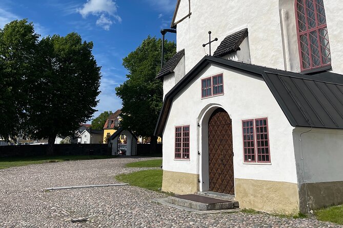 Helsinki Highlights and Porvoo Tour - Booking and Price Information