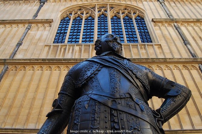 Highlights of Oxford Private Tour With College Visit & Drinks - Convenient Hotel Pick-Up Included