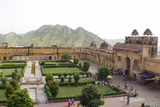Highlights of the Agra (Guided Half Day Sightseeing City Tour) - Inclusive Entry Fees