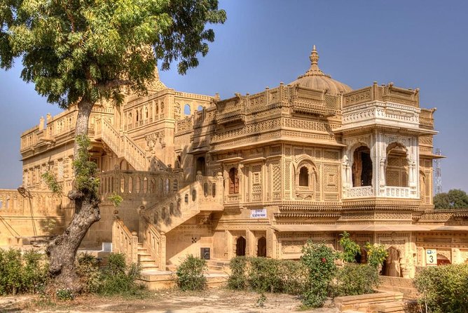 Highlights of the Jaisalmer (Guided Full Day City Sightseeing Tour) - Shopping at Local Markets