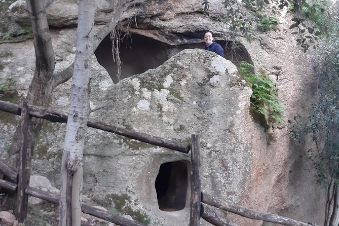 Hike to Discover the Fairies Houses - Tour Accessibility