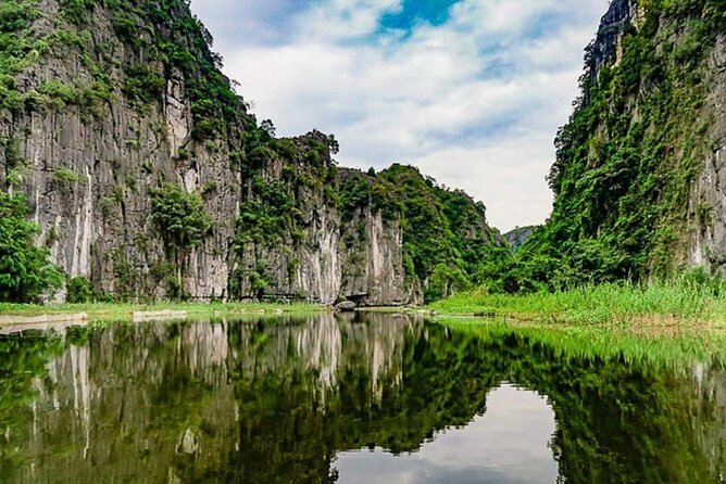Hoa Lu and Tam Coc Day Trip From Hanoi Old Quarter - Itinerary Overview