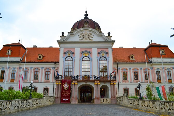 Horse Show, Lunch, Carriage Ride, Palace Visit Private Near Bp - Palace Visit