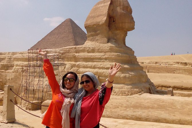 Hurghada:Cairo Over Day by Van(Museum ,Giza Plateau and Pyramids) - Optional Language Guides