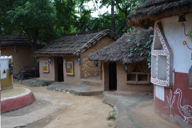 Jaipur Full-Day Tour With Dinner at Chokhi Dhani Village - Important Notes
