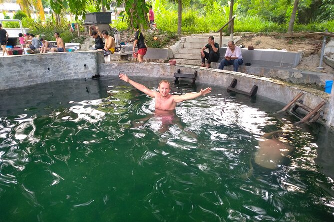 Kuala Lumpur City Tour & Country Tour (Shared Tour) - Pickup Information and Confirmation