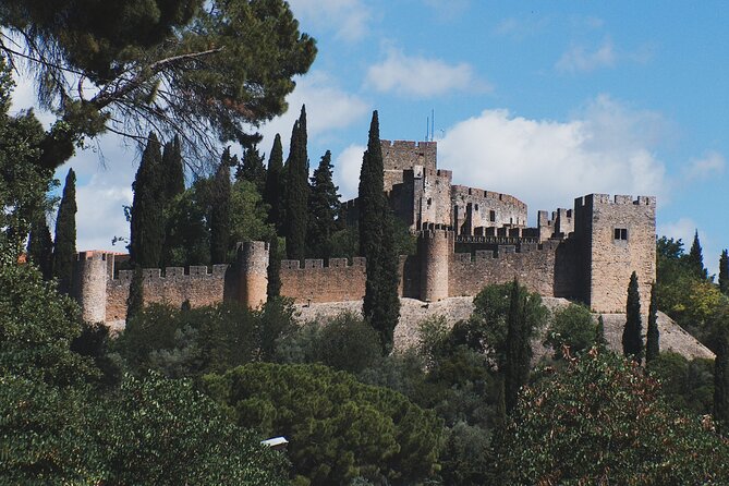 Lisbon Photo Tour With Private Expert Guide - Castelo, Alfama & Mouraria - Additional Info