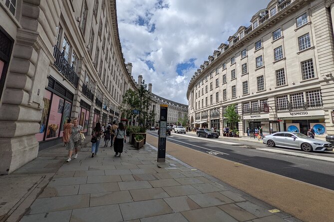 London Tour in a Porsche or Luxury Land Rover - The Sum Up