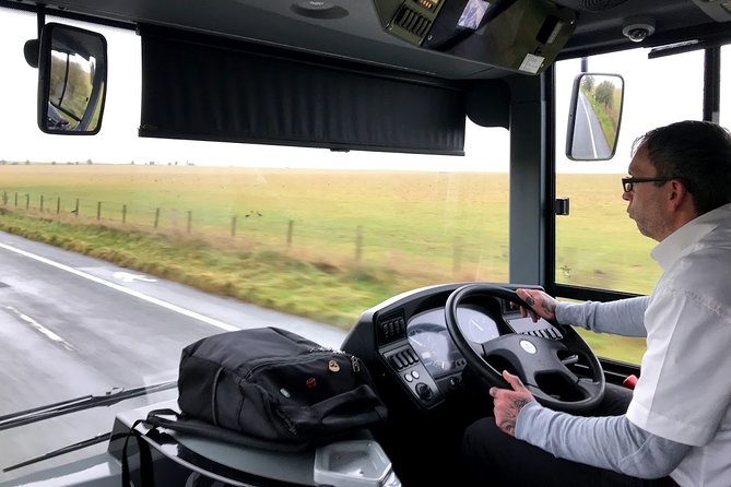 Luton Airport Private Transfers To/From London (Postcode SW5 to Sw11) - Transportation Options