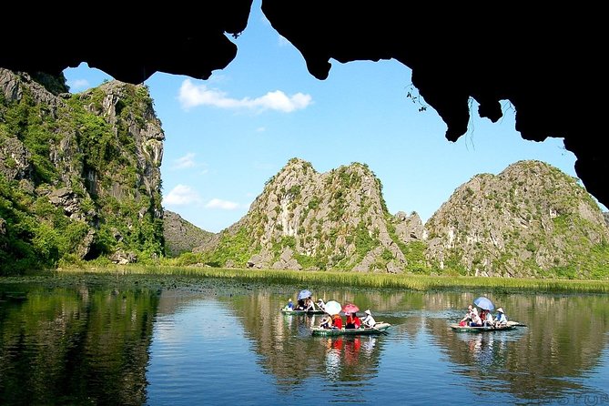 Luxury Private Tour From Hanoi: Hoa Lu, Tam Coc, Mua Cave - Tam Coc River Cruise
