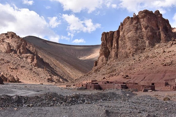 Mgoun Trek Challenge (4068 M) in Full Board Economic | Private & Safe - Safety Measures