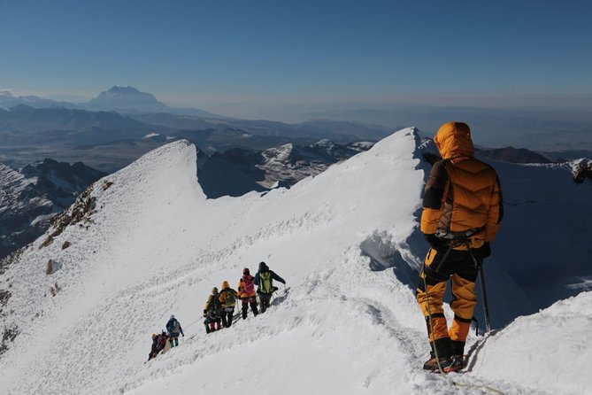 Mountaineering – Huayna Potosí 6088