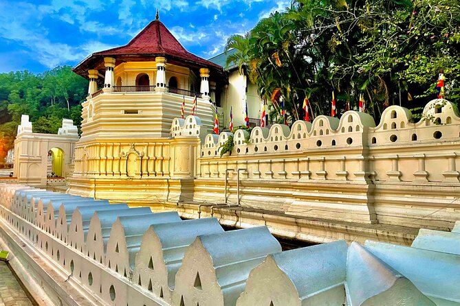 Multiday Safari and Hiking Adventure in Sri Lanka - Safety Precautions During the Tour