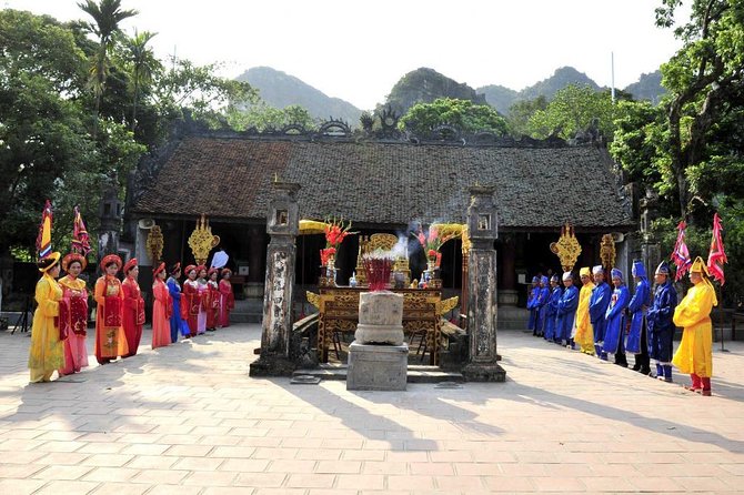 Ninh Binh Day Tour From Hanoi: Hoa Lu - Trang an - Limousine Van - Frequently Asked Questions