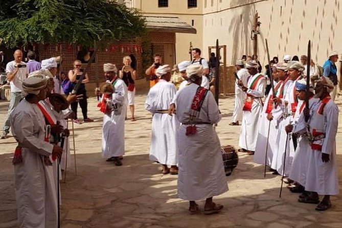 Nizwa Tour With Jabal Akhdar Tour- (Oman) Special Offer (Price per Vehicle) - Participant Requirements