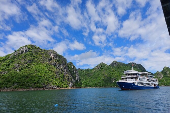 North of Vietnam Explorer Package, Hanoi,Halong, Ninh Binh (5D4N) - Transportation and Pickup Details