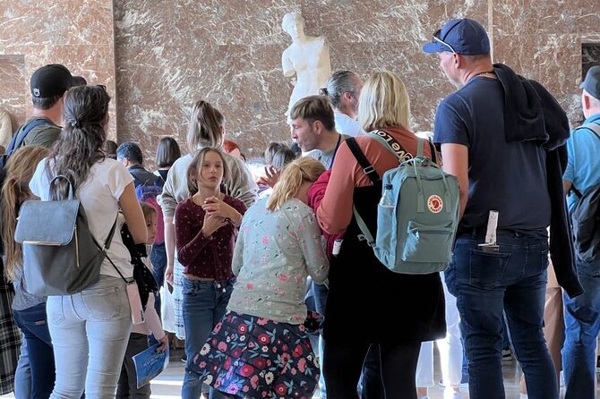 Paris Louvre: 2 Hour Guided Private Tour for Groups and Families - Accessibility Information