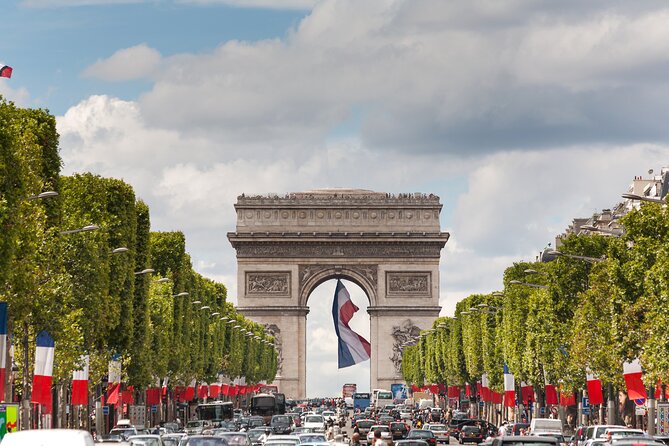 Paris Private Sightseeing Guided Tour by Electric Rickshaw - Flexible Cancellation Policy