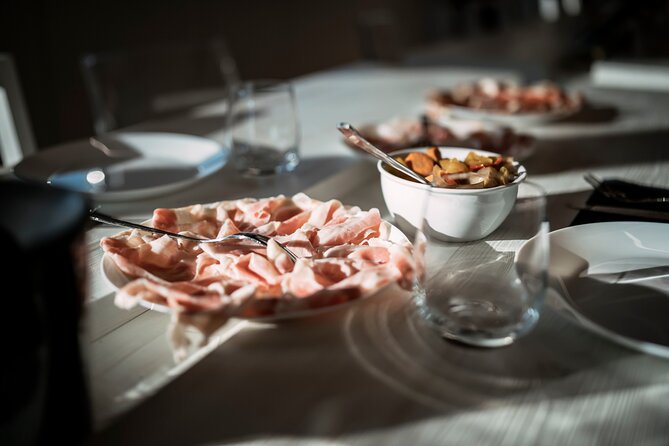 Piacenza Organic Wine Tasting and Lunch Among Medieval Hamlets - Convenient Meeting and Pickup Options